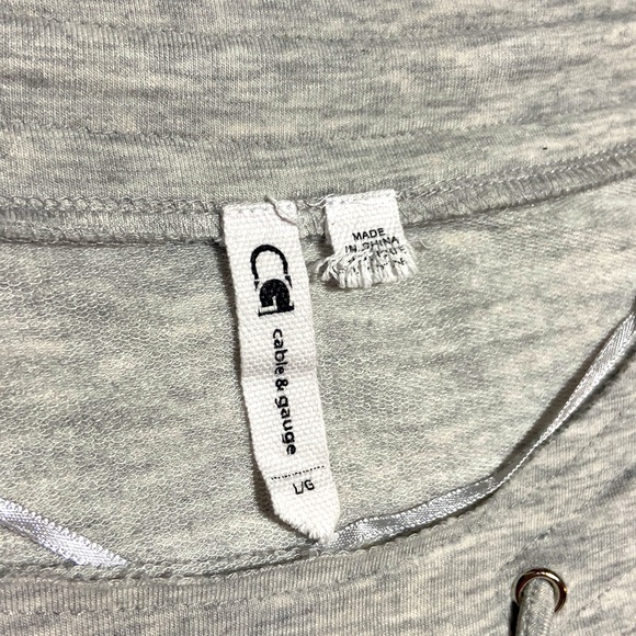 Cable & Gauge Top. Heather Gray. Size L. - Picture 4 of 8